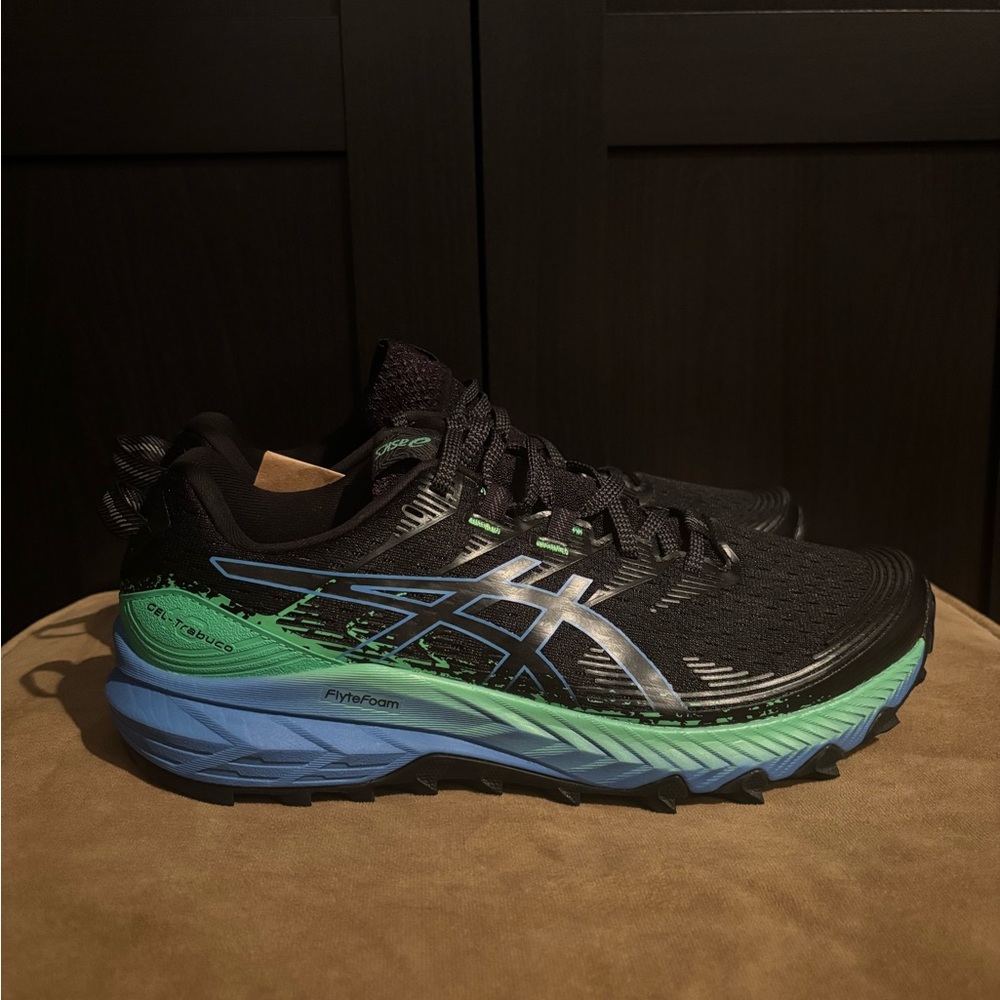 ASICS Gel Trabuco 10 Black Blue Coast 1011B329-002 Men’s Size 9.5